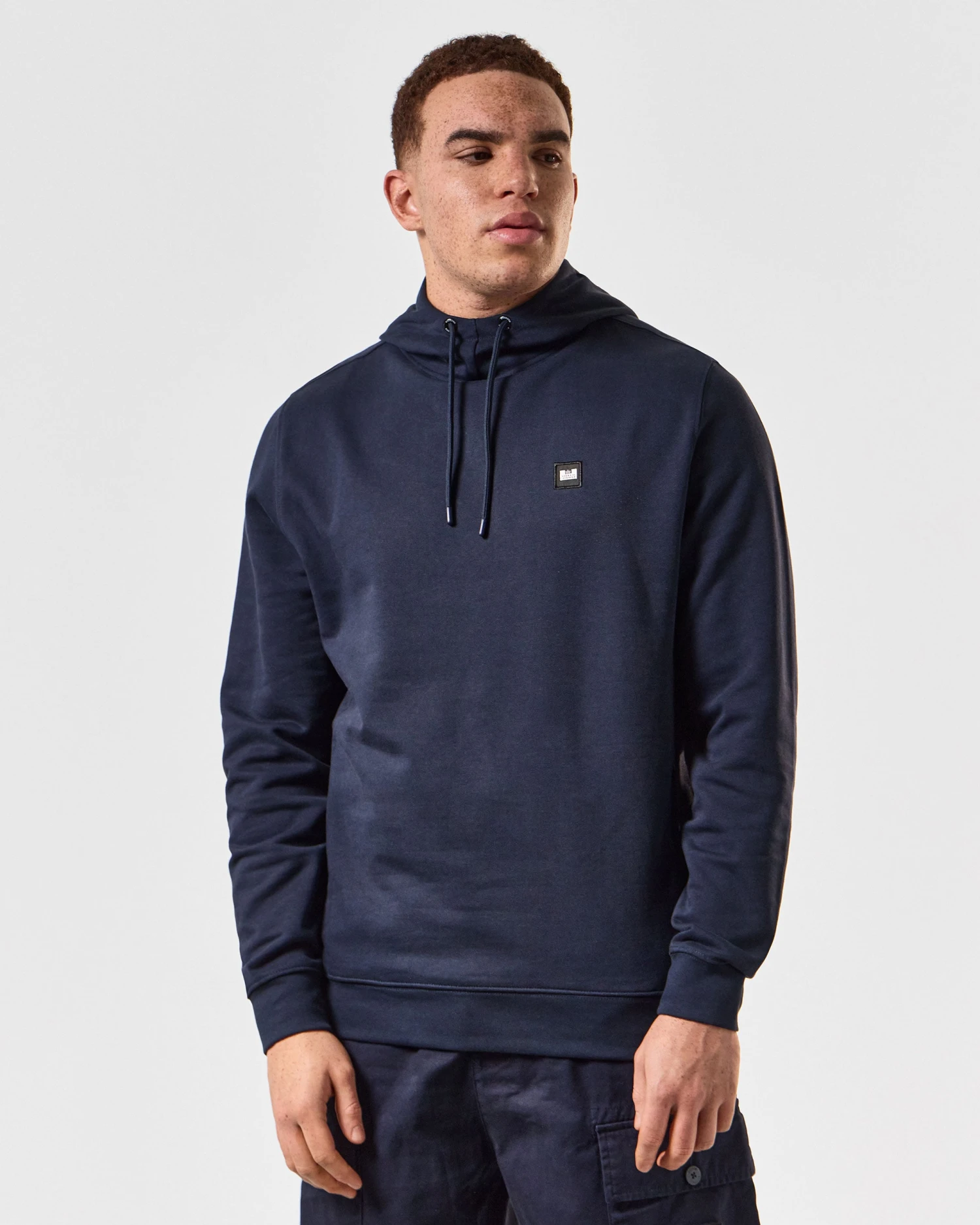 Weekend Offender Ribbe Hoodie Navy - Image 3