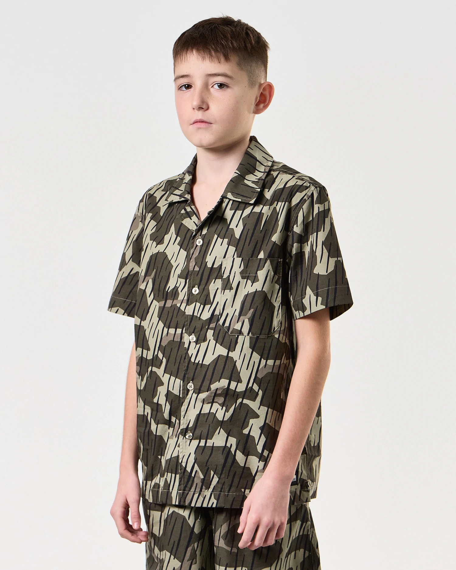Weekend Offender Kids Monuriki Camo Shirt Castle Green Rain Camo - Image 3