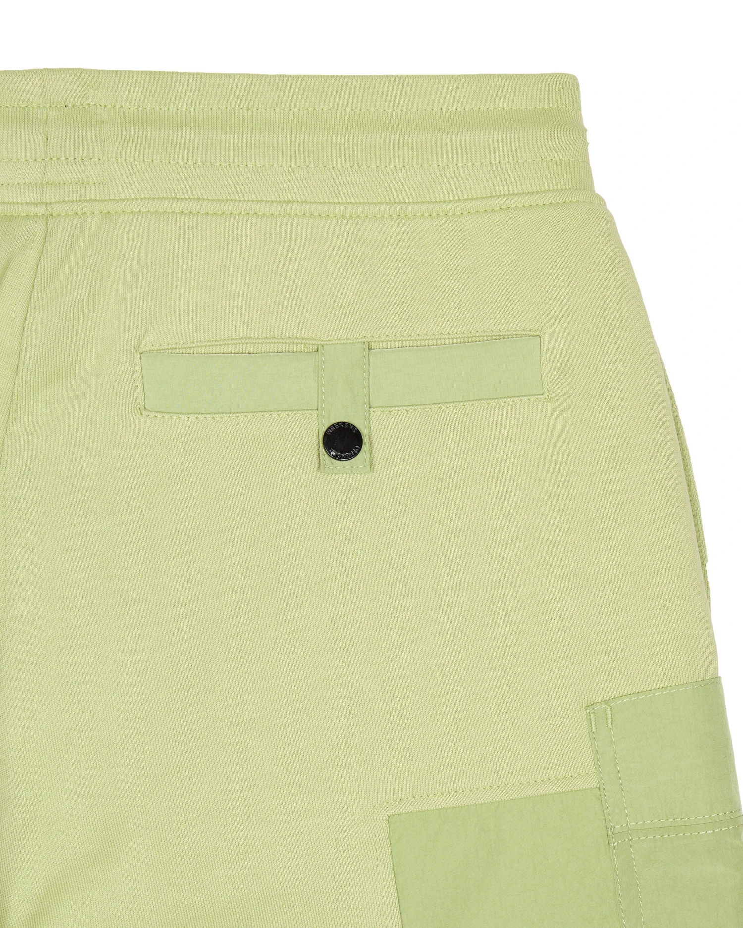 Weekend Offender Azeez Pocket Shorts Fern Moss - Image 6