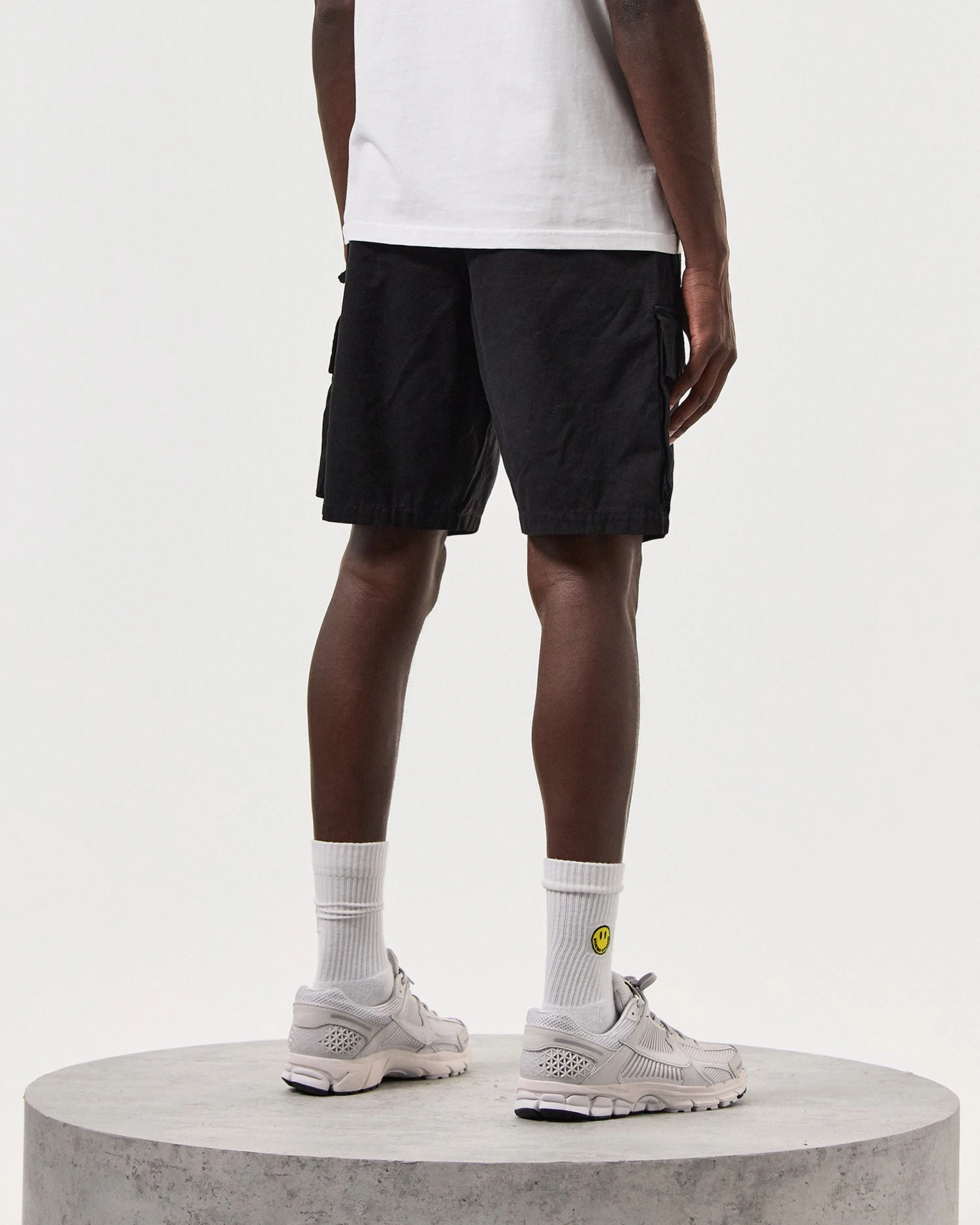 Weekend Offender Scopello Cargo Shorts Black - Image 4