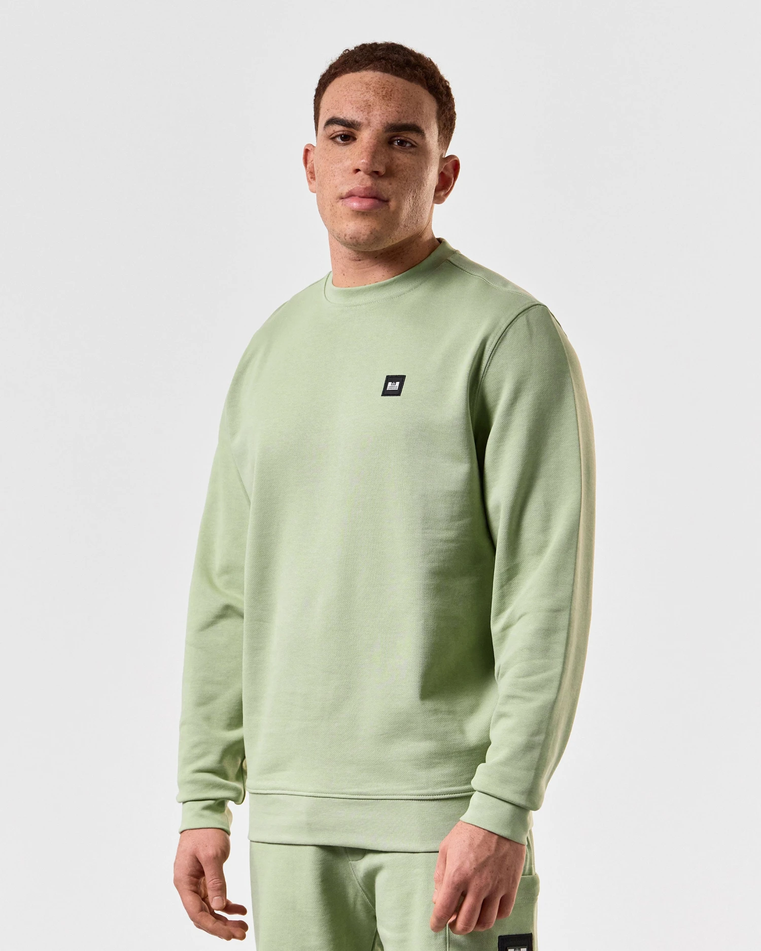 Weekend Offender Ferrer Sweatshirt Pale Moss Green - Image 3