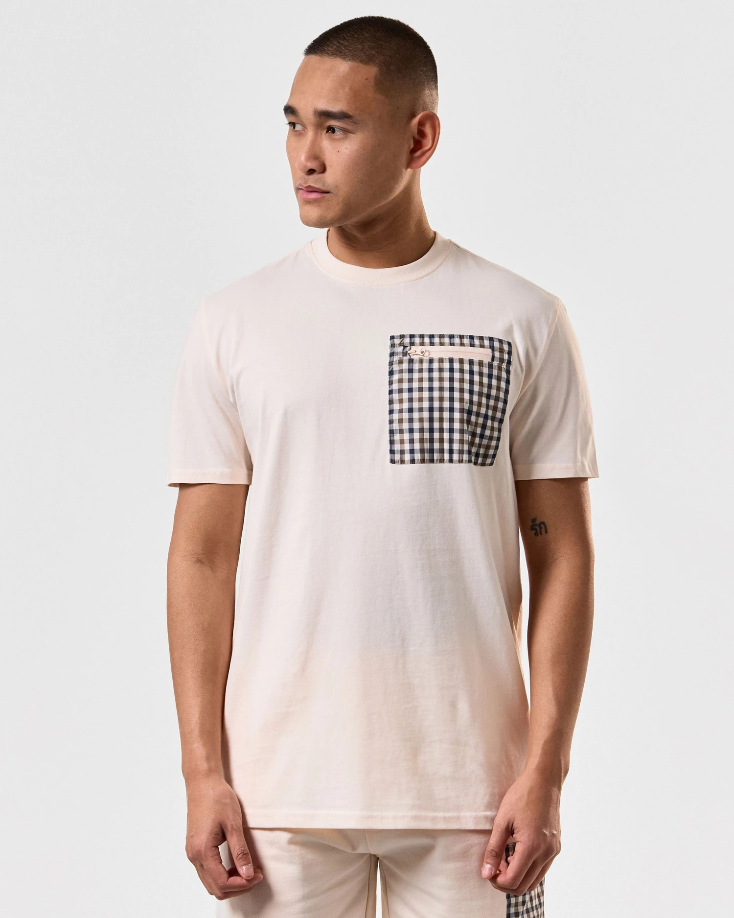 Weekend Offender Gorman Pocket T-Shirt Alabaster - Image 3