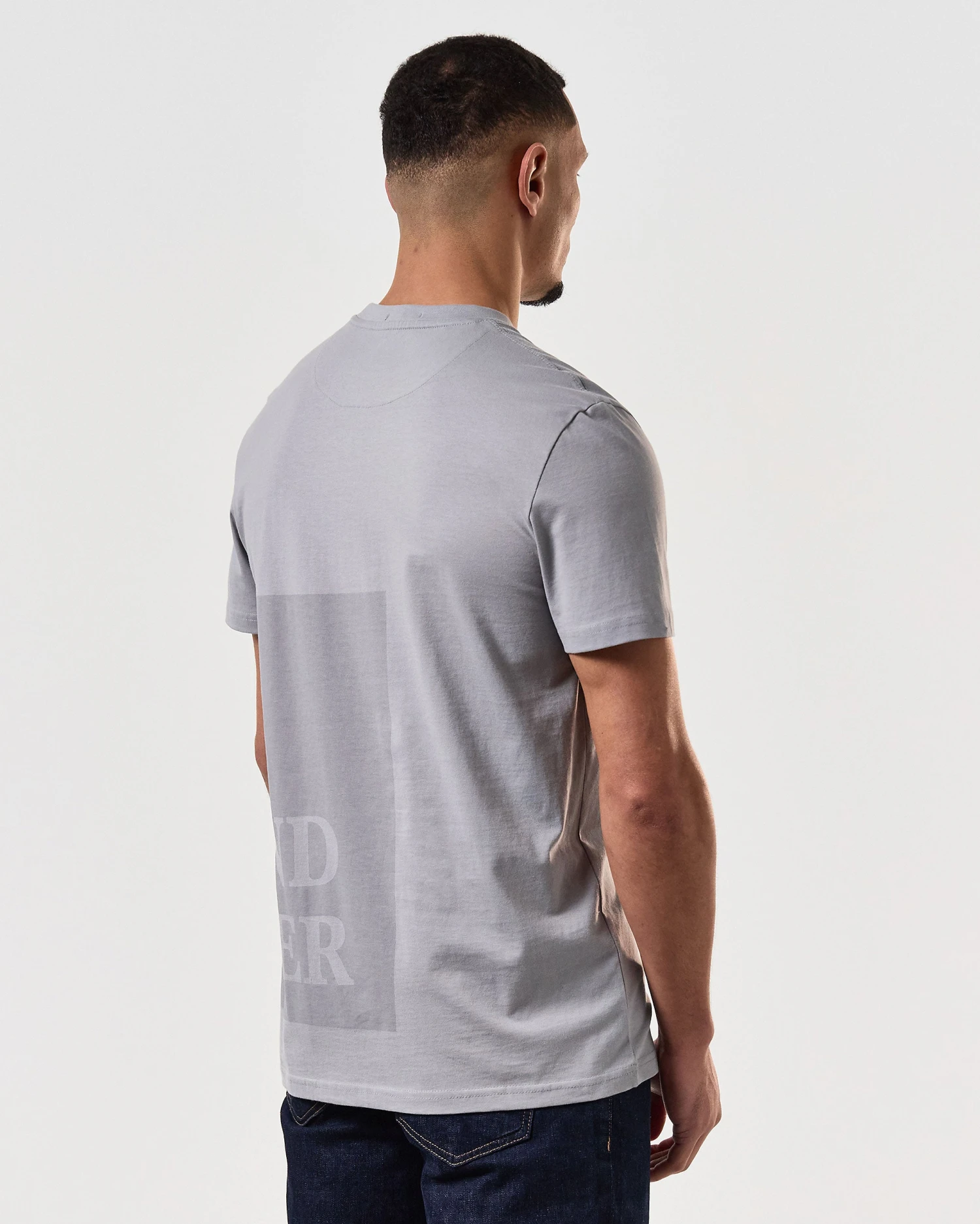 Weekend Offender Ryan T-Shirt Smokey Grey - Image 5