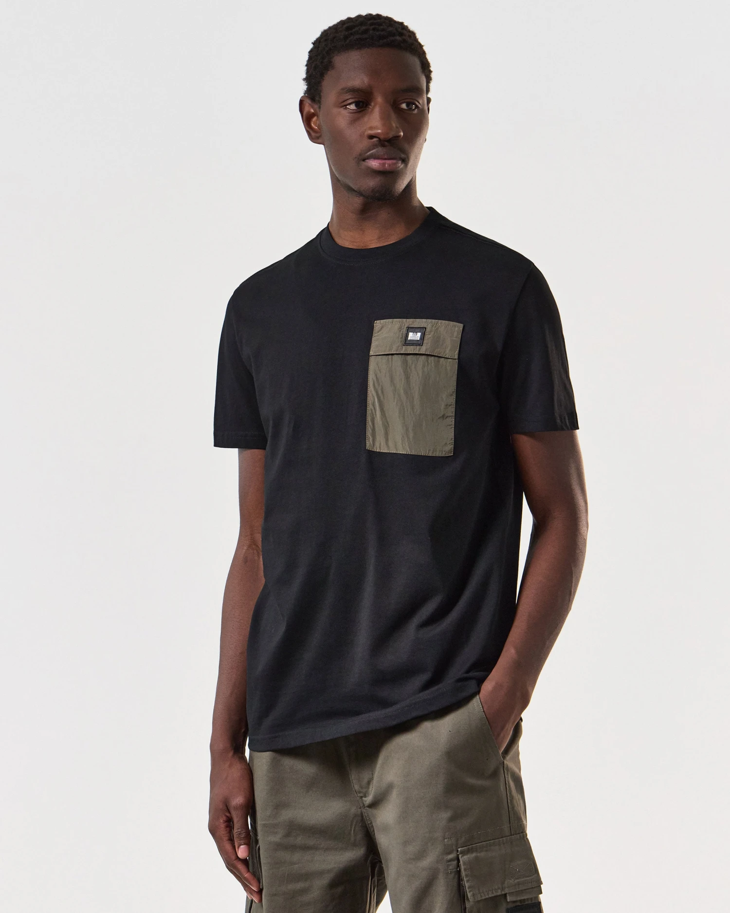 Weekend Offender Stiniva T-Shirt Black - Image 3